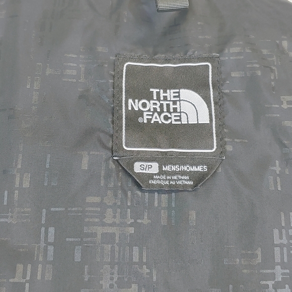 SEE NEW LISTING Men's The North Face Hyvent Waterproof Jacket - Picture 12 of 13